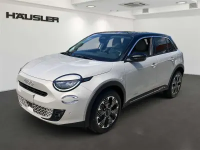Neu Fiat 600 La Prima 145 PS (106 kW) 2026 Beige SUV