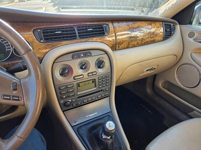 Jaguar X-type