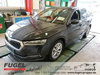 Gebraucht Skoda Octavia Style 150 PS (110 kW) 2022 Schwarzmagic perleffekt Kombi