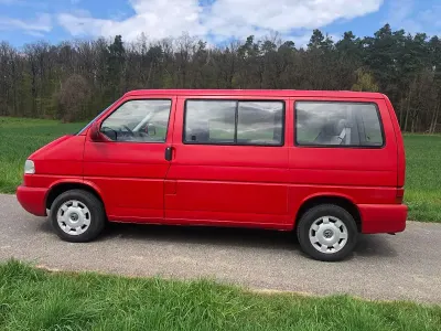 Używany VW T4 102 KM (75 kW) 2000 Czerwony Van