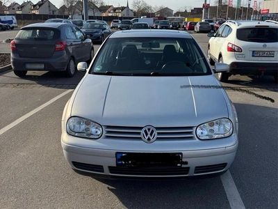 Second-hand VW Golf III 101 CP (74 kW) 1998 Argintiu Berlinǎ