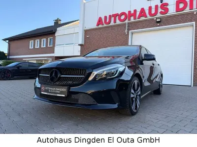 Gebraucht Mercedes A180 Urban 122 PS (89 kW) 2016 Schwarz Kleinwagen