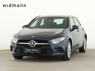Gebraucht Mercedes A250 160 PS (117 kW) 2021 Denimblau metallic Limousine