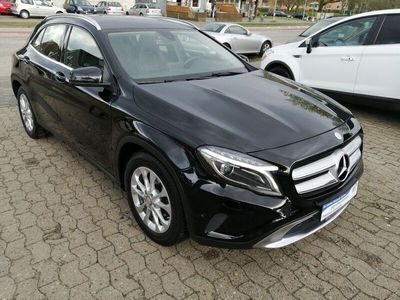 gebraucht Mercedes GLA180 1.6i Navigation/el.AHK/Bi-Xenon