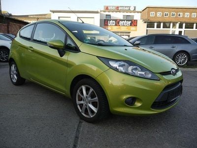 Gebraucht Ford Fiesta Trend 60 PS (44 kW) 2010 Grün Kleinwagen