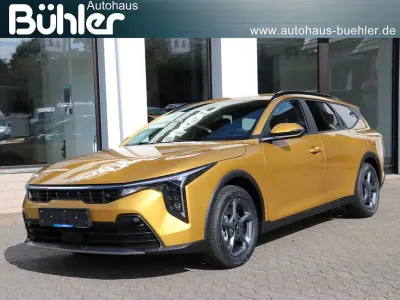 Neu Kia K4 Plus 150 PS (110 kW) 2026 Sparkling gelb metallic Kombi