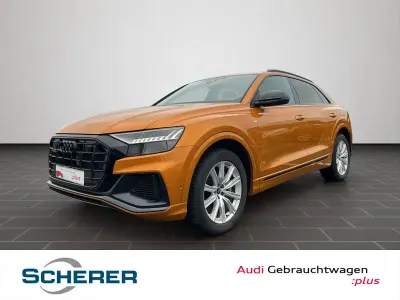 Używany Audi Q8 S-Line 381 KM (280 kW) 2022 Pomarańczowy SUV