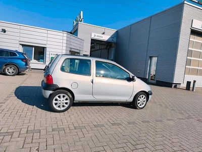 Gebraucht Renault Twingo 58 PS (42 kW) 2003 Silber Kleinwagen