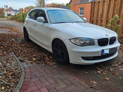 Weiß Gebraucht 2011 BMW 116 Sport Line Kleinwagen | 4.100 € (Guter Preis)
