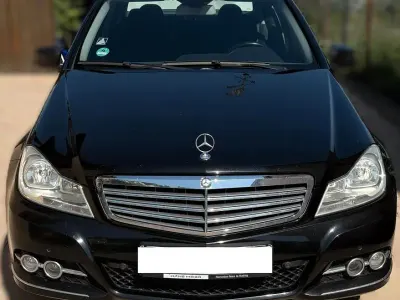 Gebraucht Mercedes C220 170 PS (125 kW) 2012 Schwarz Limousine