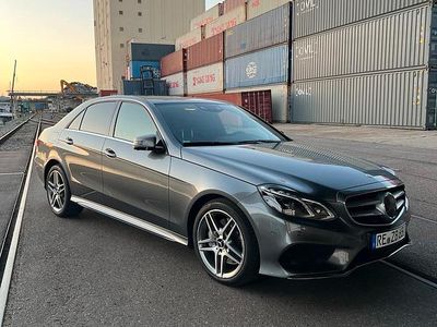 Gebraucht Mercedes E350 AMG line 258 PS (189 kW) 2015 Grau Limousine