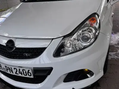 Gebraucht Opel Corsa OPC 192 PS (141 kW) 2010 Weiß Kleinwagen