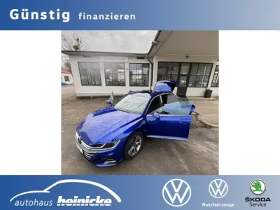Gebraucht VW Arteon R-line 200 PS (147 kW) 2022 Blau Limousine