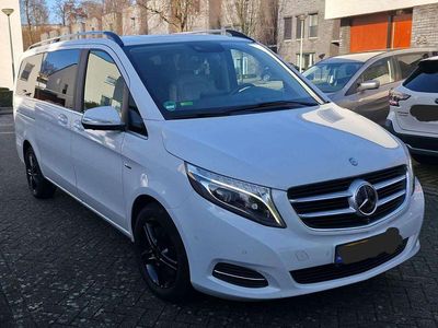Weiß Gebraucht 2015 Mercedes V250 Avantgarde Edition Van / Kleinbus | 24.900 € (Fairer Preis)