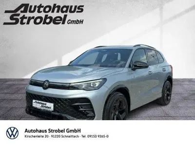 Neu VW Tiguan R-line 150 PS (110 kW) 2026 Silber SUV