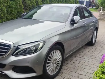 Gebraucht Mercedes C180 156 PS (114 kW) 2015 Grau Limousine
