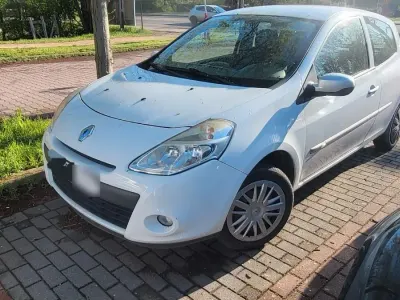 Usata Renault Clio IV Dynamique 75 CV (55 kW) 2014 Bianco Utilitaria