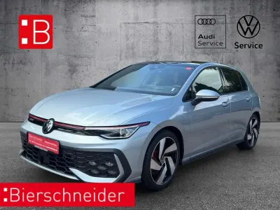 Gebraucht VW Golf VIII Pro 265 PS (194 kW) 2024 Silber Limousine