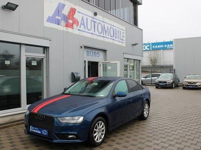 Gebraucht Audi A4 Attraction 177 PS (130 kW) 2012 Blau Limousine