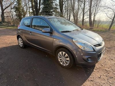 Grau Gebraucht 2010 Hyundai i20 Coupé | 3.200 €