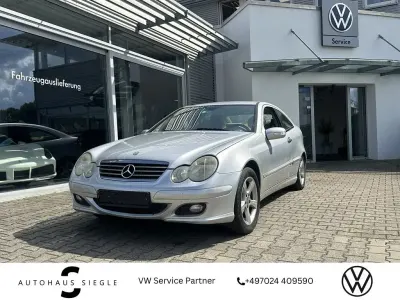 Gebraucht Mercedes C200 163 PS (119 kW) 2005 Silber Coupé