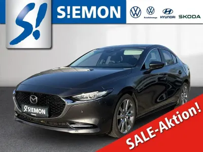 Używany Mazda 3 Go 186 KM (136 kW) 2021 Szary Sedan/Limuzyna