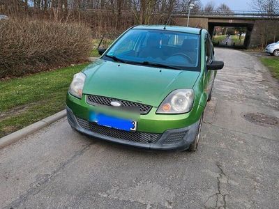 gebraucht Ford Fiesta 1.3l bj 2005!!