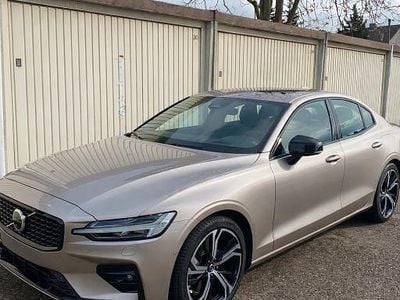 Gebraucht Volvo S60 Ultimate 250 PS (183 kW) 2023 Limousine