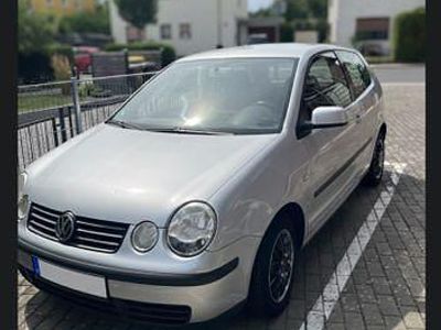 Gebraucht VW Polo Basis 75 PS (55 kW) 2003 Silber Coupé