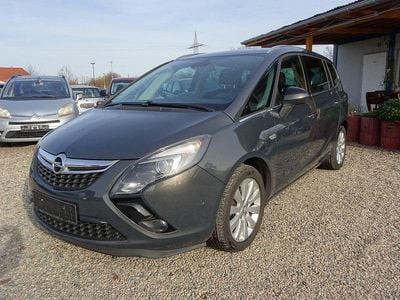 Usata Opel Zafira Tourer Innovation 140 CV (102 kW) 2016 Grigio Monovolume