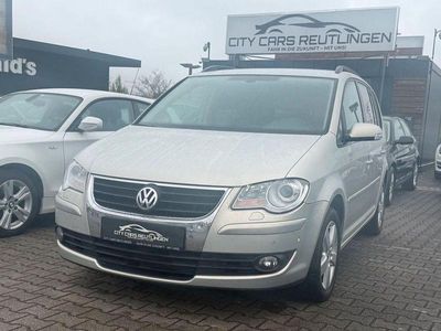 Gebraucht VW Touran United 140 PS (102 kW) 2009 Gold Van / Kleinbus