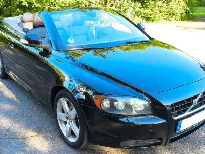 Gebraucht Volvo C70 Momentum 136 PS (100 kW) 2010 Schwarz Cabrio