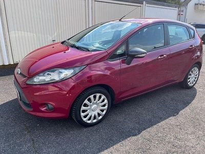 Gebraucht Ford Fiesta Trend 82 PS (60 kW) 2009 Rot Kleinwagen