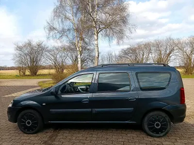 Gebraucht Dacia Logan MCV Lauréate 87 PS (63 kW) 2009 Grau Kombi