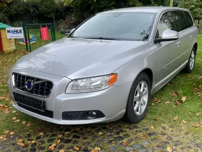 Usata Volvo V70 163 CV (119 kW) 2011 Argento Station wagon