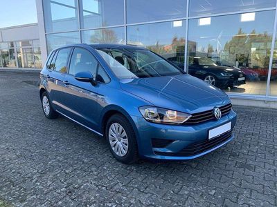 Używany VW Golf Sportsvan Trendline 86 KM (63 kW) 2015 Niebieski Minivan