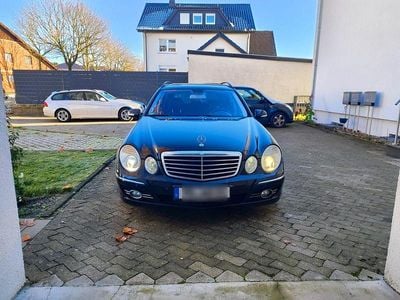 Mercedes E320