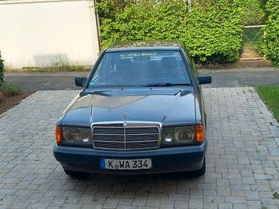 Usata Mercedes 190 109 CV (80 kW) 1991 Marrone Berlina