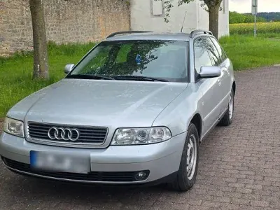 Używany Audi A4 150 KM (110 kW) 1999 Srebrny Kombi