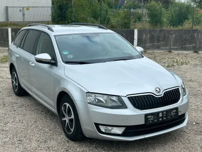 Gebraucht Skoda Octavia Ambition 110 PS (80 kW) 2015 Silber Kombi
