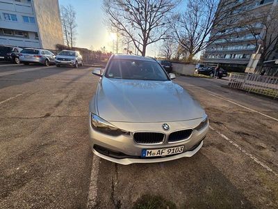 Gebraucht BMW 318 150 PS (110 kW) 2017 Grau Kombi