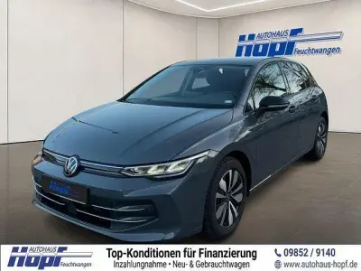 Używany VW Golf VIII 116 KM (85 kW) 2025 Szary Sedan/Limuzyna