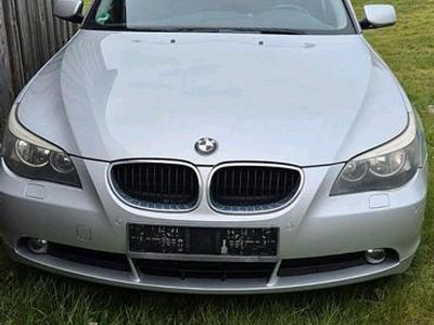 Usata BMW 520 170 CV (125 kW) 2004 Argento Berlina