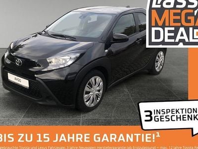 Schwarz Gebraucht 2023 Toyota Aygo X Play SUV | 13.480 € (Guter Preis)