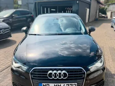Gebraucht Audi A1 Attraction 86 PS (63 kW) 2011 Schwarz Kleinwagen
