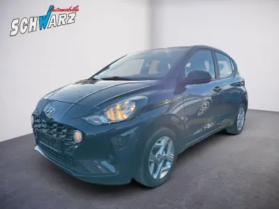 Gebraucht Hyundai i10 Trend 84 PS (61 kW) 2021 Grau Kleinwagen