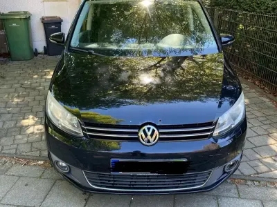 Gebraucht VW Touran Highline 105 PS (77 kW) 2011 Schwarz Van / Kleinbus