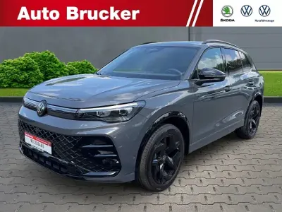 Neu VW Tiguan R-line 150 PS (110 kW) 2026 Grau SUV