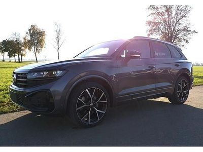 Neu VW Touareg R-line 286 PS (210 kW) 2025 Grenadillschwarz metallic SUV