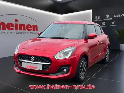 Usata Suzuki Swift Comfort+ 83 CV (61 kW) 2023 Rosso Utilitaria